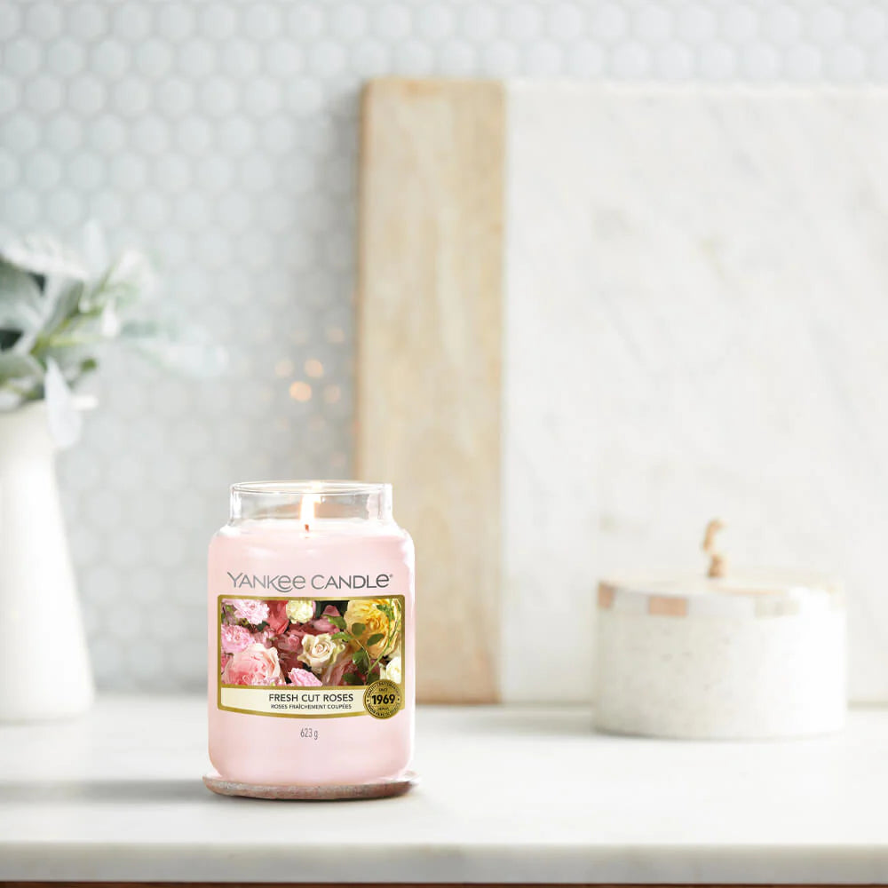 FRESH CUT ROSES YANKEE CANDLE
